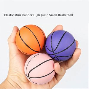 Mini Balón de Baloncesto de 6 cm, Pelota de Goma de Alto Rebote, Juguete Deportivo Elástico Pequeño para Niños, para Jugar en Interiores y Exteriores - Product Image 3