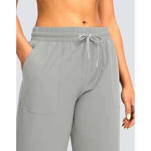 Soothfeel, pantalones capri ligeros y holgados para mujer, informales, grises brillantes con bolsillos para Senderismo y viajes al aire libre - Product Image 4