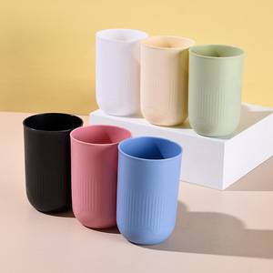 Tasse de rince-bouche et de brosse à dents en plastique jetable écologique minimaliste - Product Image 1