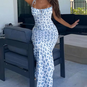 Abito Lungo Elegante Floreale Aderente da Donna Personalizzato, Abbigliamento Casual Estivo per Vacanze al Mare e Streetwear, Vendita all'Ingrosso - Product Image 1