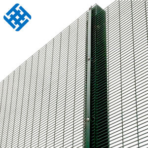 Panneau <span class=keywords><strong>de</strong></span> clôture anti-escalade 358 galvanisé traité thermiquement, prix <span class=keywords><strong>de</strong></span> gros, <span class=keywords><strong>treillis</strong></span> métallique soudé, barrière <span class=keywords><strong>de</strong></span> sécurité pour clôtures, <span class=keywords><strong>treillis</strong></span> et portails - Product Image 1