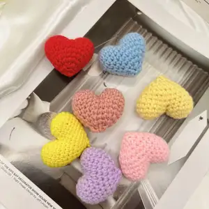 Tığ işi peluş kalpler minik tığ kalp cep Hug el yapımı tığ Mini aşk kalp hediye sevgililer günü hediye fotoğraf sahne