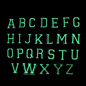 Distintivi in PVC Luminosi con Velcro, 26 Lettere Inglesi e 10 Numeri Arabi, Patch Fluorescenti per Decorazione di Vestiti, Cappelli e Borse - Product Image 4