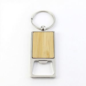 Porte-clés décapsuleur personnalisé en bambou et métal, gravé, pour publicité, cadeau, Halloween, fête, décapsuleur de bière - Product Image 1
