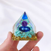 Vente en gros d'artisanat en cristal naturel, pierres naturelles, pyramide des douze constellations Reki pour la méditation, idéale pour les cadeaux