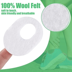Almohadillas de fieltro suave para los pies para hombre y mujer, paquete de 60 almohadillas adhesivas de forma ovalada para aliviar el <span class=keywords><strong>dolor</strong></span> de los pies - Product Image 4