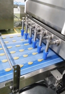 Machine d'injection alimentaire Machine de remplissage d'injecteur de boulangerie utilisée dans les remplissages pour la cuisine de pâtisserie de <span class=keywords><strong>pain</strong></span> et les produits de sauce - Product Image 5