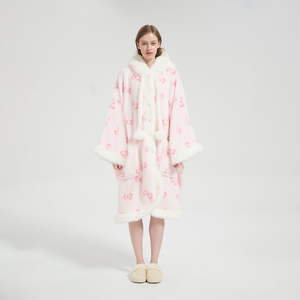 Fabrication de capes de pyjama en fourrure moelleuse surdimensionnée avec de grandes oreilles de lapin et pompons pour l'hiver, châle, <span class=keywords><strong>cape</strong></span>, haut, vêtements de nuit - Product Image 2