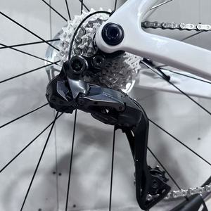 Bicicleta de <span class=keywords><strong>Carretera</strong></span> KOZO de Segunda Generación 700C, Cuadro Completo de Carbono T800, <span class=keywords><strong>Shimano</strong></span> <span class=keywords><strong>Ultegra</strong></span> Di2 R8170, 2x12 Velocidades, Freno de Disco Hidráulico, Bicicleta de Carreras Aerodinámica - Product Image 5