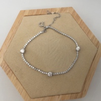 Bracelet carré en argent S925 avec moissanite - Accessoires de mode pour femmes avec un design étoilé de rêve, nouvelle sortie en stock en gros