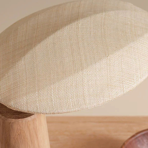 Lampada da Tavolo in Legno Massello Stile Wabi Sabi, Luce da Comodino in Quercia Naturale, Lampada da Scrivania Minimalista Nordica per Camera da Letto e Arredamento Hotel - Product Image 4