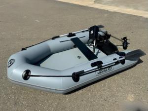 Bateau pneumatique d'assaut léger en PVC PMC230 2,3 m (230 cm, 7,5 pi) pour 2 personnes, avec moteur de poussée à la popote en option - Product Image 6