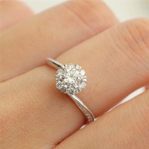 Anillo de Compromiso con Diseño de Ramo para Mujer, Elegante y Moderno, Joyería para el Dedo - Product Image 2