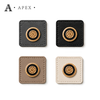 APEX Étiquette en cuir carrée personnalisée pour accessoires de mode, hijab, abaya, vêtements, foulards, chapeaux, sacs et couvre-chefs, avec logo métallique