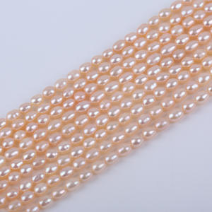 Perles de riz d'eau douce naturelles roses en gros de 4-5 mm pour collier et bracelet DIY, perles blanches et colorées en vrac de Zhuji - Product Image 4