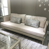 Canapé en bois massif de style américain de luxe Ensemble de canapé en tissu moderne pour salon Trois places et un siège Canapé en or champagne pour la maison et l'hôtel