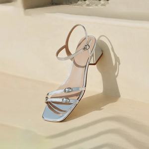 Chaussures sandales personnalisées à bride à la cheville à talon haut pour femmes - Product Image 3