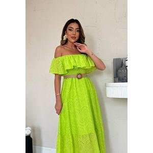 Robe longue en mousseline brodée vert lime, épaules dénudées, coupe trapèze, taille naturelle, respirante - Product Image 3