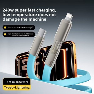 Câble de données 2-en-1 240W à chargement rapide en silicone avec connecteurs Type-C et <span class=keywords><strong>Lightning</strong></span> pour téléphones portables, tablettes et ordinateurs portables – Vente directe usine - Product Image 3