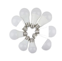 Ampoule LED A60 E27 10W pour usage résidentiel, étanche, CRI70, durée de vie de 50 000 heures