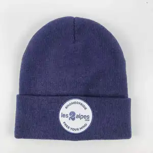 Taille personnalisée 100% Bonnets acryliques logo personnalisé hiver Bonnets tricotés de haute qualité