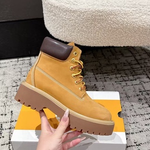 Bottes de sécurité de luxe de haute qualité pour hommes, baskets antidérapantes, imperméables, doublure en chanvre, confortables, pour la randonnée - Product Image 1
