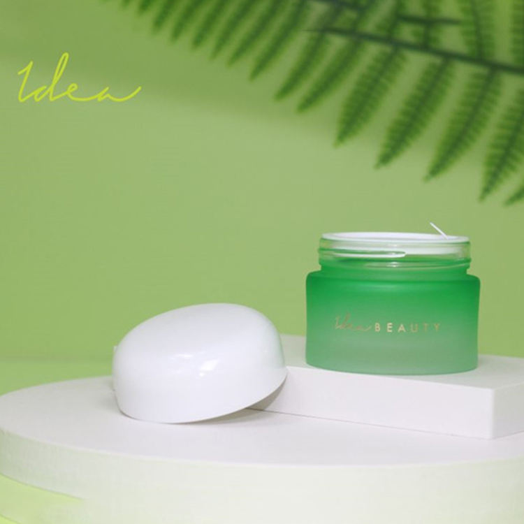 สีเขียว