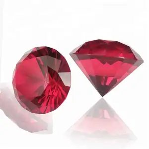 Danh dự của pha lê 60mm màu đỏ pha lê rực rỡ kim cương khắc món quà cưới bán buôn