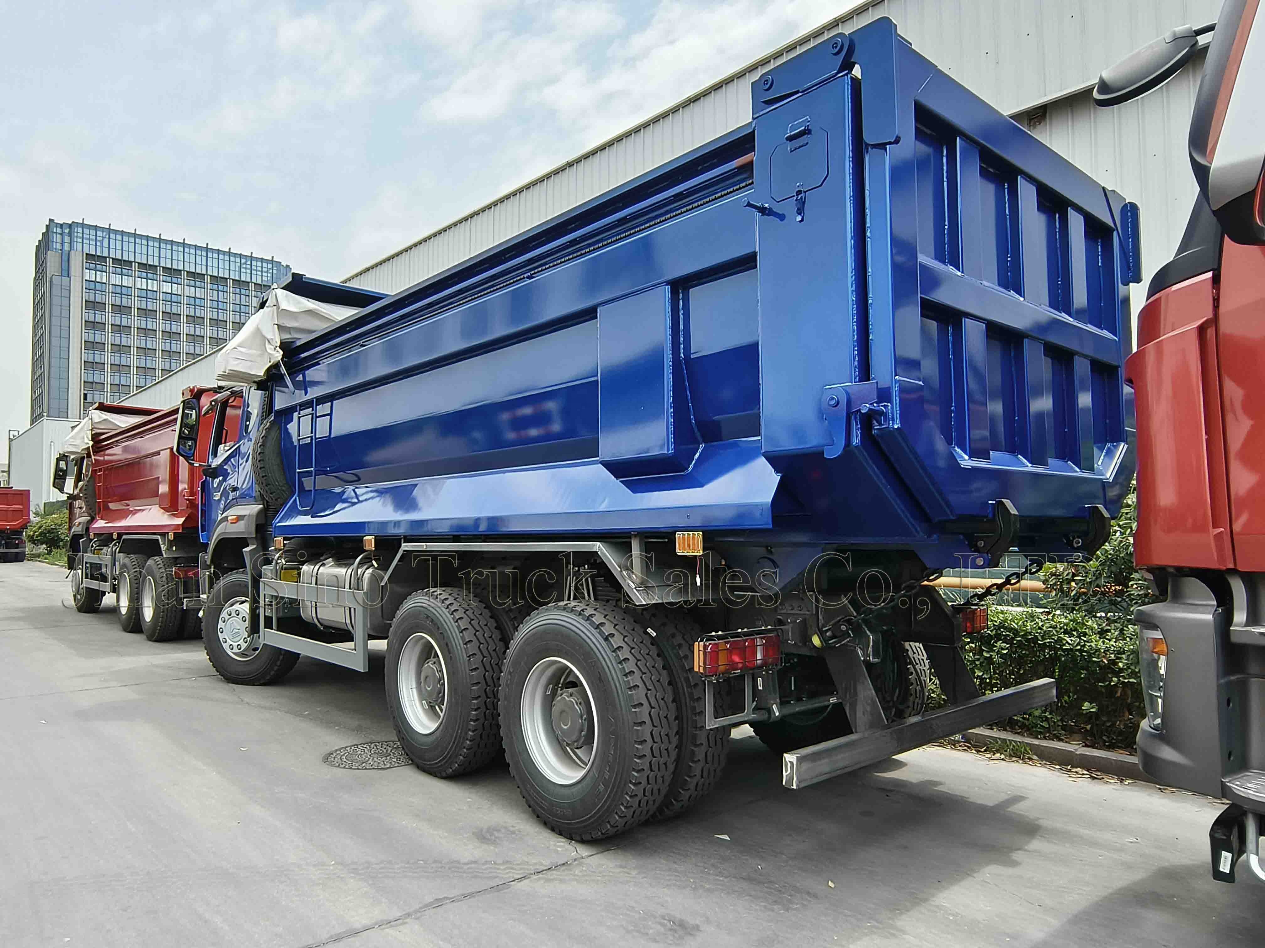 SINOTRUK HOWO 6X4 Dump Truck - 380HP, 400HP, 10 Wheels