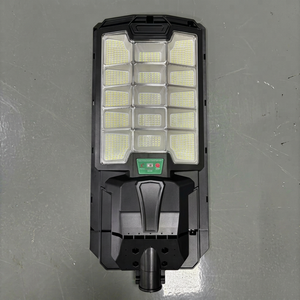 ไฟถนนโซลาร์เซลล์ LED 500W IP67 ABS ติดผนังภายนอกอาคาร พร้อมรีโมทคอนโทรล โมโนคริสตัลไลน์ ได้รับการรับรองมาตรฐาน CE - Product Image 1