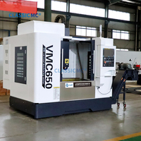 Centre d'usinage vertical CNC VMC650 à corps en fonte haute rigidité, équipement de traitement des métaux pour la production en atelier
