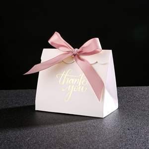กล่องกระดาษแข็งสีขาวบรรจุภัณฑ์ช็อคโกแลตพร้อมส่งของขวัญ<span class=keywords><strong>แฟนซี</strong></span>ปาร์ตี้ตกแต่งสีขาวกล่องขอบคุณสำหรับวัน<span class=keywords><strong>เกิด</strong></span> - Product Image 3