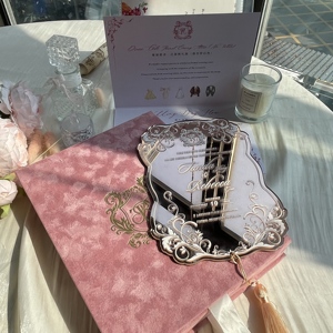 การ์ดเชิญงานแต่ง<span class=keywords><strong>ง</strong></span>านอะคริลิคสีโรสโกลด์แบบสั่<span class=keywords><strong>ง</strong></span>ทำพิเศษ หรูหรา สง่า<span class=keywords><strong>ง</strong></span>าม สไตล์โบโฮ พร้อมกล่องกำมะหยี่สีชมพู ประดับฟอยล์ทอง - Product Image 5