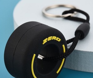 Porte-clés en caoutchouc personnalisé OEM Beckon, porte-clés 3D en PVC souple en forme de pneu de voiture pour exposition automobile, cadeau promotionnel d'entreprise avec faible MOQ - Product Image 3