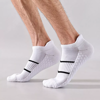 Chaussettes de basketball d'entraînement haut de gamme OEM, motif design, logo personnalisé, chaussettes de sport épaissies coupe basse, qualité supérieure