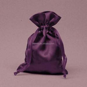 Petit sachet en satin de soie avec cordon de serrage pour sacs à main - Product Image 5