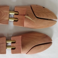 Embauchoirs en bois de cèdre massif américain de Grade B pour hommes, forme pleine, talon réglable à crochet ST06A