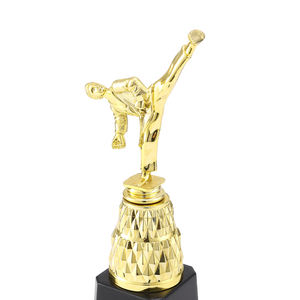 جوائز تذكارية مخصصة من JINZUN، كؤوس تايكوندو بلاستيكية، هدايا تذكارية بشعار مخصص، جوائز رياضية ذهبية - Product Image 5