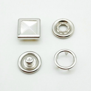 Nút Đính Ngọc Trai Vuông 11Mm Với #333 Dưới Các Phần Màu Niken - Product Image 1