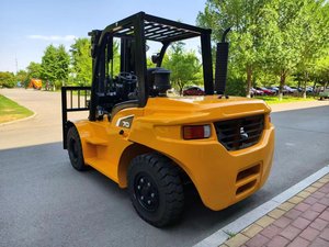 Factory Price 7 Ton Diesel <strong>Forklift</strong> 7000kg Fork Lift Truck with <strong>Spare</strong> <strong>Parts</strong> - Product Image 2