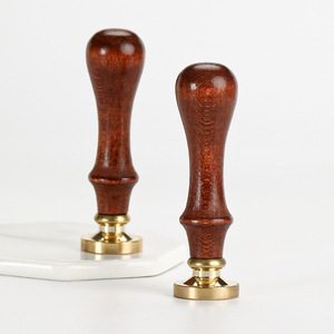 Série d'estampes Alphabet anglais n° 3, manche en bois de hêtre, tête en laiton, sceau de cire à motif unique pour décoration - Product Image 3