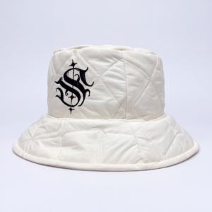 Sombrero de cubo acolchado personalizado al por mayor con logo bordado plano, sombrero de invierno con letras ajustables de algodón y lino laminado, informal - Product Image 1