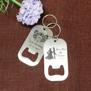 <span class=keywords><strong>Porte</strong></span>-clés ouvre-bouteille <span class=keywords><strong>personnalisé</strong></span> en acier inoxydable avec design <span class=keywords><strong>personnalisé</strong></span> et carte de voeux pour faveurs de <span class=keywords><strong>mariage</strong></span> et cadeaux d'anniversaire - Product Image 4