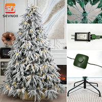 Sapin de Noël pré-éclairé en PE+PVC, feuilles de saule floquées, arbre artificiel enneigé sur pied pour hôtels et centres commerciaux