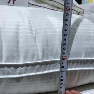Oreillers de lit de collection hôtelière personnalisés, alternative au duvet de plumes <span class=keywords><strong>d</strong></span>'<span class=keywords><strong>oie</strong></span>, avec <span class=keywords><strong>taie</strong></span> <span class=keywords><strong>d</strong></span>'<span class=keywords><strong>oreiller</strong></span> en coton pour dormir - Product Image 3