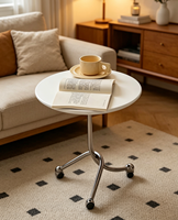 Table basse sur pied portable moderne faite à la main, petite table d'appoint décorative en bois pour salon – Offre spéciale