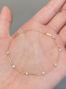กำไลข้อมือเพชรแท้ Xinfly 18K ทองคำแท้ ดีไซน์ใหม่ เครื่องประดับชั้นดีสำหรับผู้หญิง สไตล์ทันสมัย เหมาะสำหรับเป็นของขวัญและสวมใส่ในชีวิตประจำวัน - Product Image 1