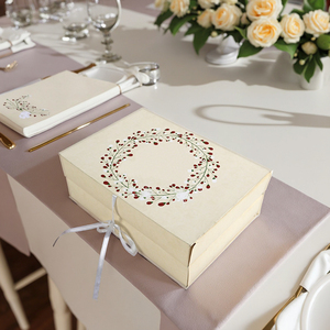Boîtes à bonbons de mariage en carton beige à la mode sur mesure par les fabricants, boîtes à collation rigides imperméables écologiques avec nœuds - Product Image 4