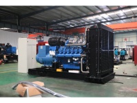 Générateur Diesel à Châssis Ouvert 200kW 300kVA 500kW avec AVR et Protection Contre les Surcharges – Modèle B2B à Fort Trafic