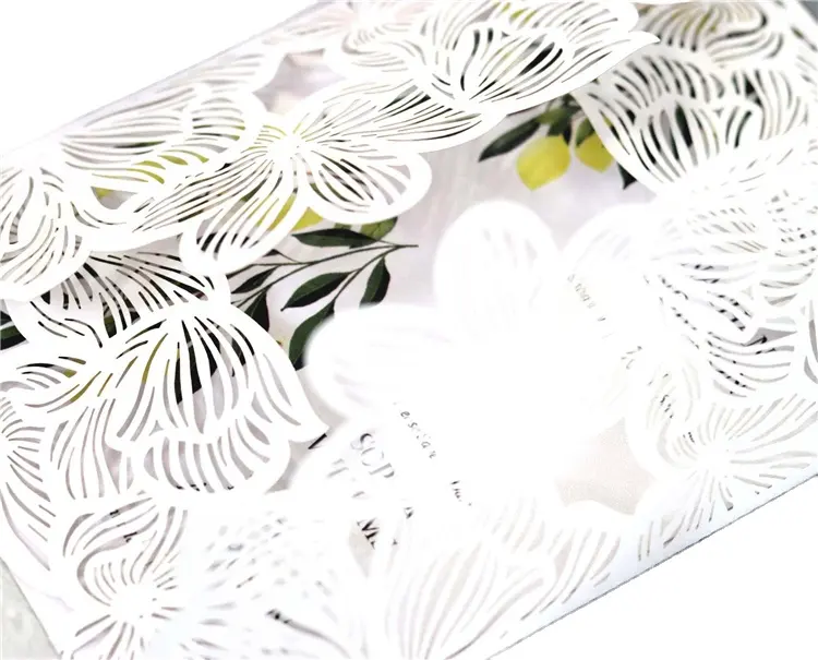 Carta bianca riciclabile avorio puro che intaglia carta tagliata al Laser Design decorazione di nozze lettera di invito avvolge biglietto di ringraziamento